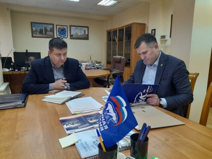 В рамках партийного проекта «Цифровая Россия» партии «Единая Россия» исполнительный секретарь Эдуард Щепетев встретился...