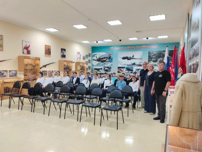 Партийцы провели урок мужества