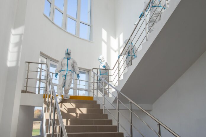 Мобильный госпиталь на базе ФСК «Ирида» принял в первый раз пациентов