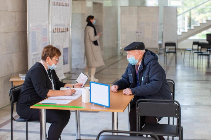 Важно отдать голос за будущее наших детей – поведал ветеран Константин Гаврилович Дербаковудущее наших...