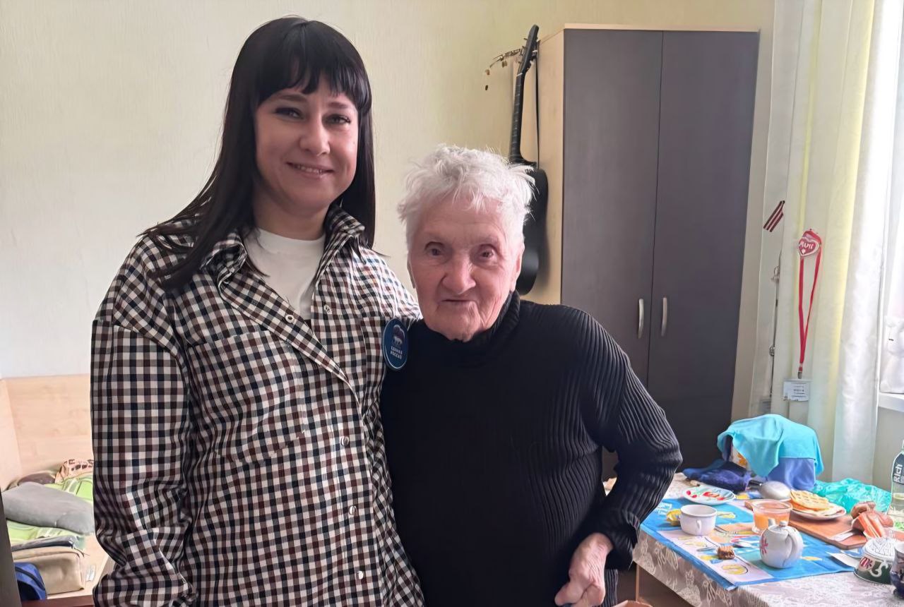 Депутаты Подольска поздравили ветеранов с Новым годом