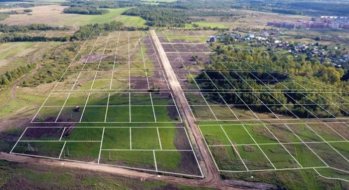 Продолжается работа по формированию новых участков земель для многодетных семей