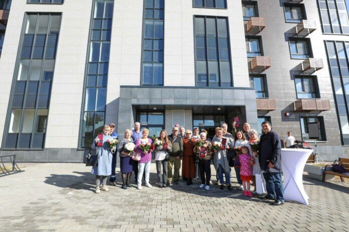 Дом на улице Плещеевской принимает своих первых жильцов!