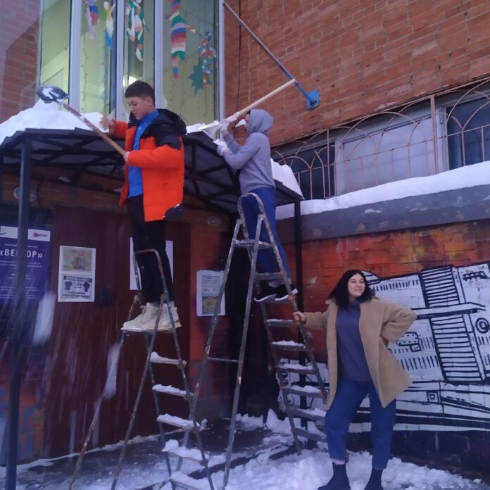 На помощь приходят подольские волонтеры