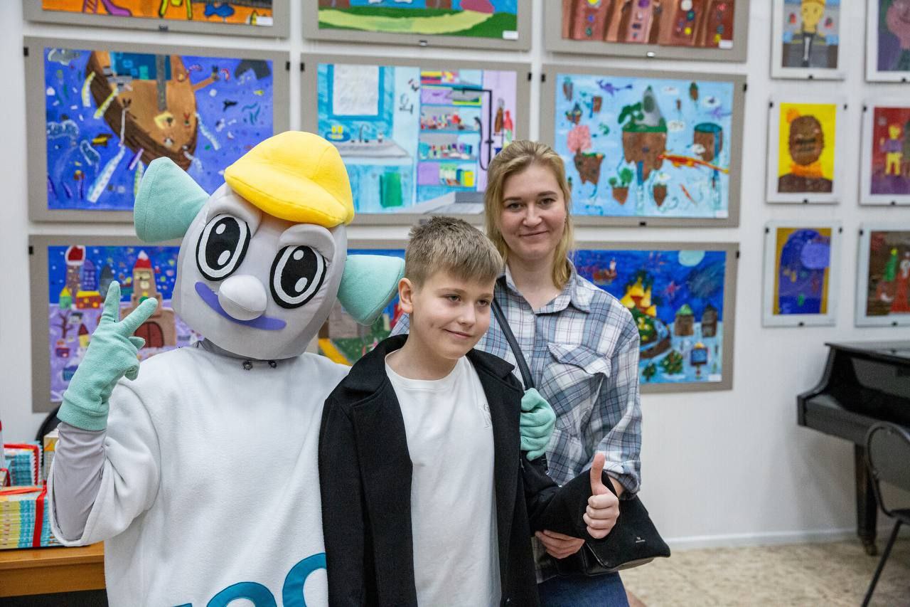 "Единая Россия" наградила создателей Тосика – символа движения ТОС России