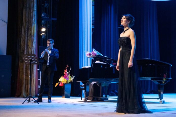 Концерт «Голос души. Сопрано и кларнет» состоялся в ДК «Октябрь»