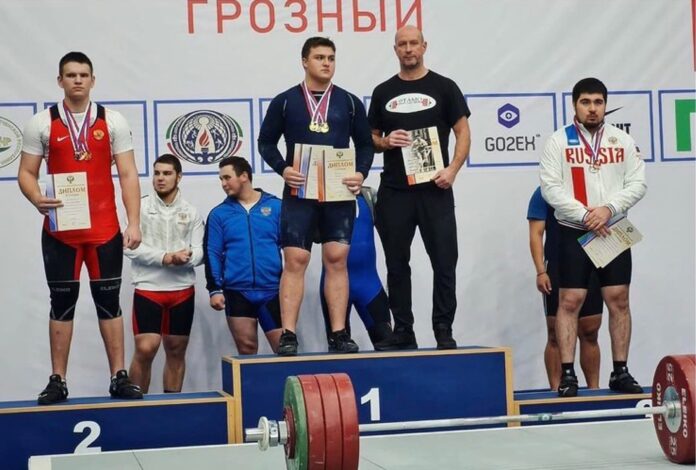Подольский спортсмен стал призером Первенства России по тяжелой атлетике среди юниоров