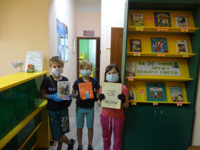 Тематическая акция «Этим летом мы читаем – карантин нам не мешает!» проходит в подольской...