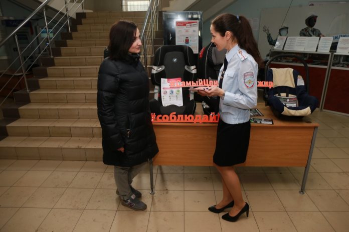 Автоинспекторы округа реализуют социальный проект по безопасности дорожного движения