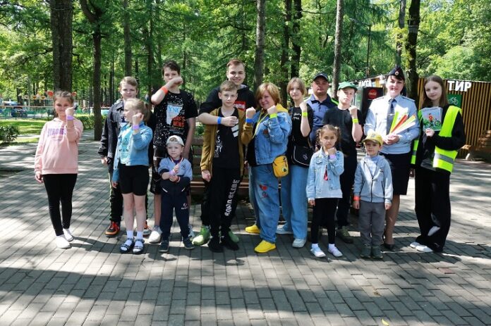 Накануне Дня образования Госавтоинспекции МВД России в парке «Дубрава» микрорайона Климовск  прошли масштабные...