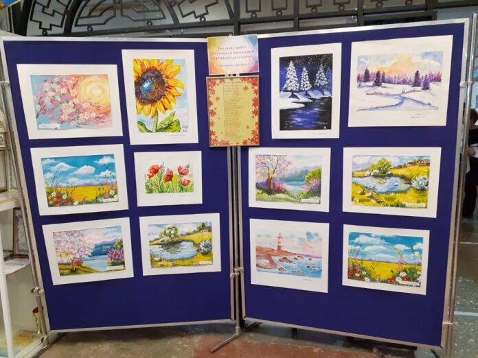 В ДК «Металлург» состоялась выставка работ участников «Активного долголетия»