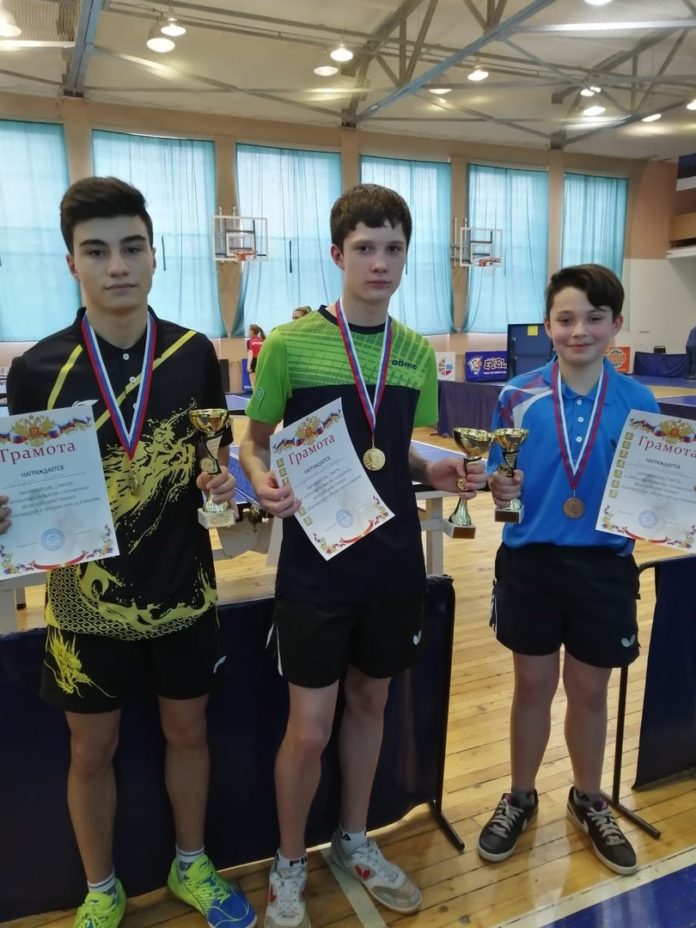 В Подольске прошло первенство по настольному теннису в ДК «Октябрь»