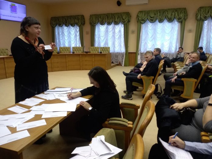 В администрации округа состоялась процедура распределения земельных участков многодетным семьям