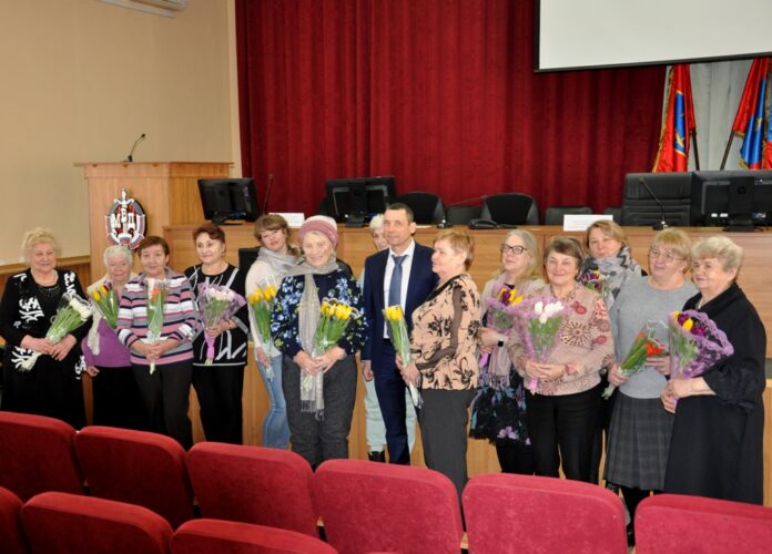 В Подольске полицейские поздравили вдов и матерей сотрудников, погибших при исполнении служебного долга