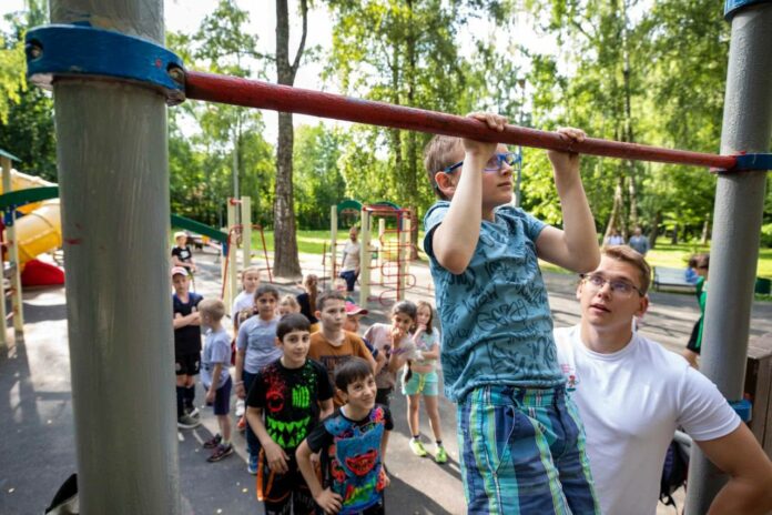 Акция «Спорт в каждый двор» проходит по выходным в Подольске