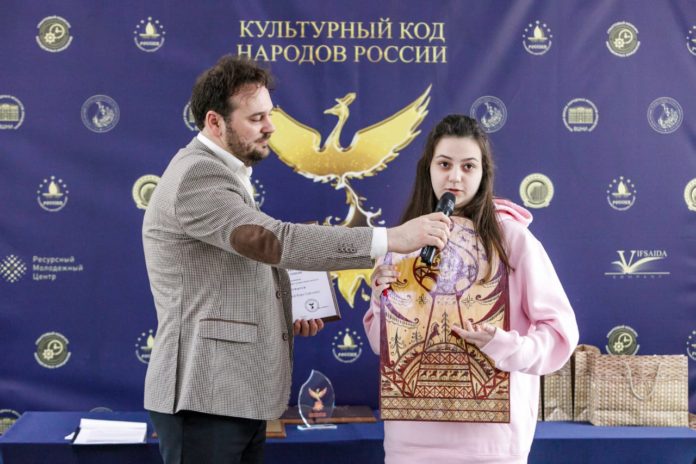 Выпускница Школы фольклорного искусства «Моя Русь» Любезкина Кира стала дипломантом II степени во всероссийском...