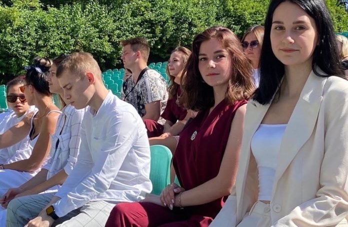 Торжественная церемония вручения дипломов выпускникам колледжа МОКИТ состоялась в Подольске