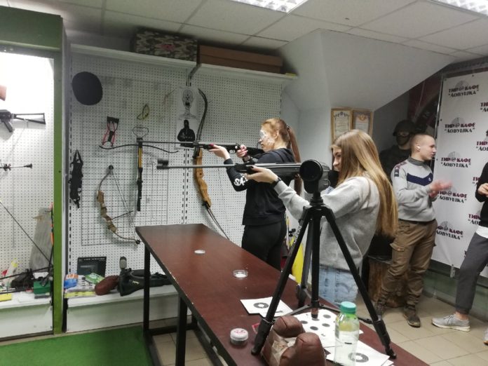 70 подольских студентов приняли участие на соревнованиях по стрельбе