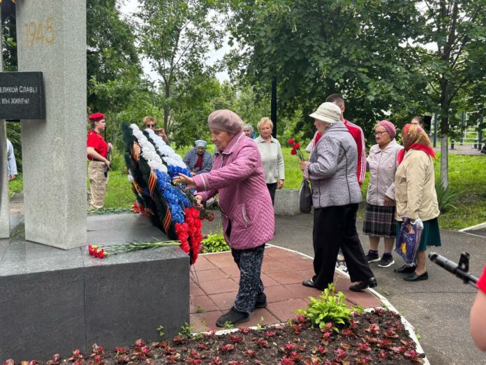 В пос. МИС состоялось торжественное мероприятие в День памяти и скорби