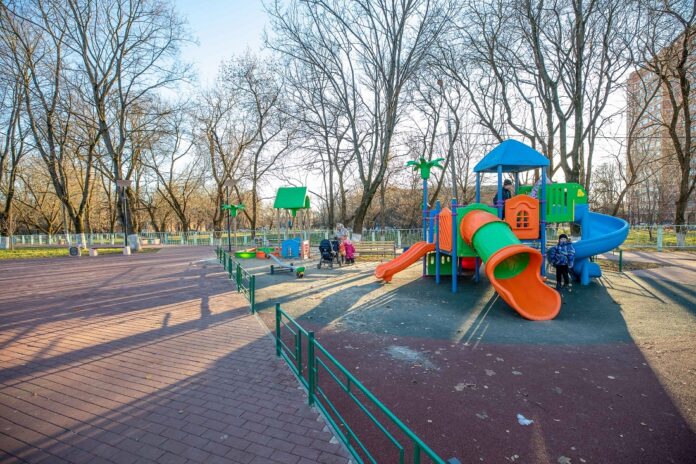 Новый сквер на улице Пионерской стал достопримечательностью микрорайона Шепчинки