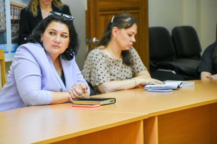 Меры социальной поддержки обсудили с подольскими семьями участников СВО 