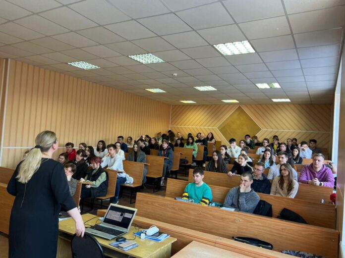 Состоялся тренинг на тему «Самозанятость и малый бизнес» для студентов в Институте сервисных технологий...