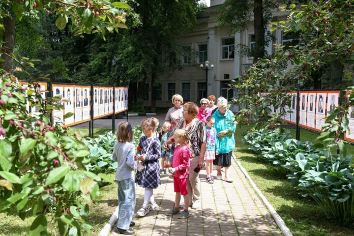 Аллея героев торжественно открыта в Романцева