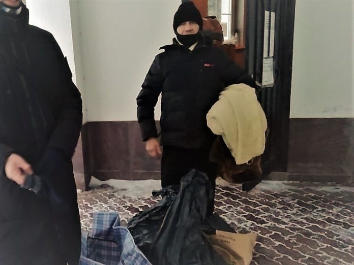 Помощь бездомным