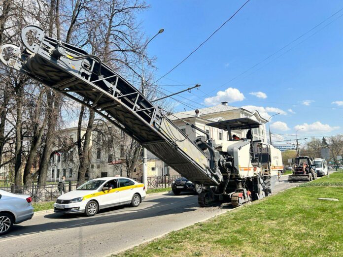 Ремонт муниципальных дорог производится в Подольске