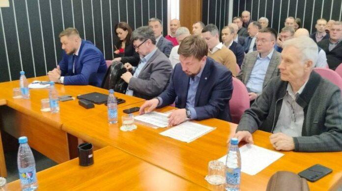 Партийцы Подольска приняли участие в региональном научно-техническом совете по повышению безопасности нефтехимической и нефтедобывающей...