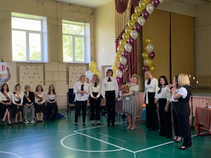 Прозвенел последний звонок для учащихся школы № 6