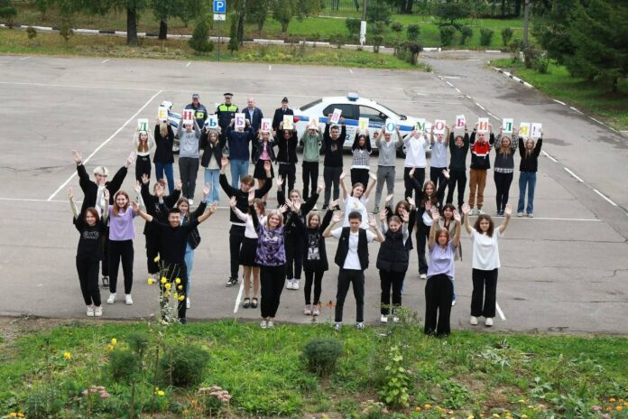 В предверии Дня без автомобиля представитель общественной организации СБДД и автоинспекторы Подольска встретились с...