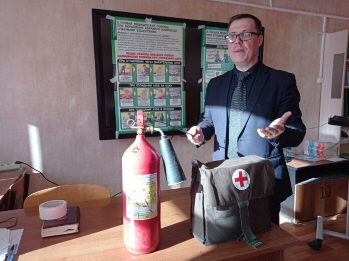 Депутат фракции «Единая Россия» провёл очередной тематический урок «Первая помощь при травмах и ожогах»