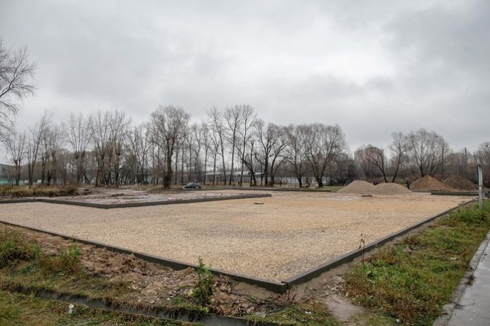 Парковку на Тепличной улице в Подольске обустроят до конца ноября