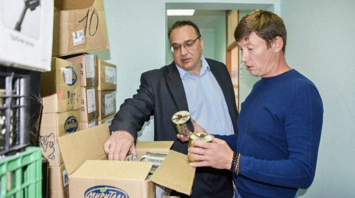 Депутат Совета депутатов организовал очередной мастер-класс по изготовлению маскировочных сетей