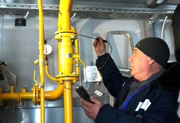 С сегодняшнего дня начинается поэтапный запуск тепла на социальных объектах