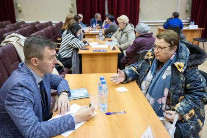 Администрация Подольска провела прием жителей в Климовске