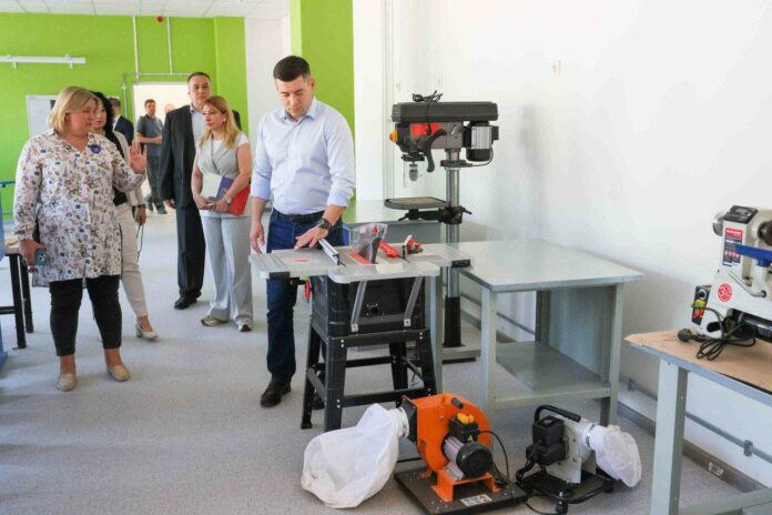 Секретарь подольского отделения «Единая Россия» проверил ход строительства школы и детского сада