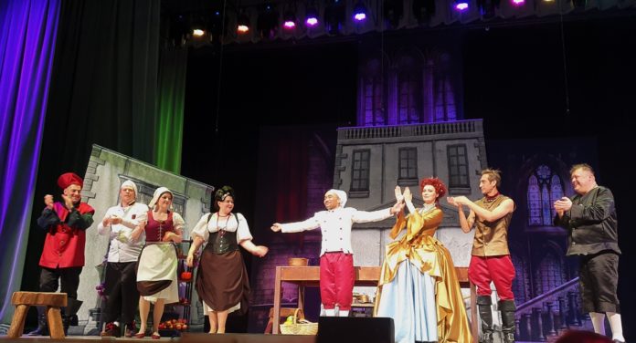 В Культурно-просветительском центре «Дубровицы» состоялся спектакль «Тайны королевской кухни» 14 февраля