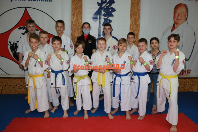 Подольская Госавтоинспекция провела урок дорожной безопасности с юными спортсменами