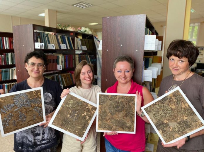 В библиотеке № 21 сотсоялся мастер-класс по созданию панно