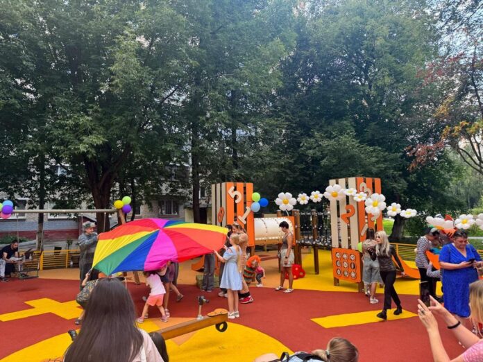 Новая детская площадка на Литейной в Подольске