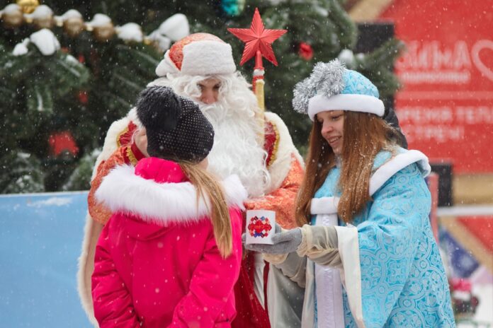 Новогодняя ярмарка прошла в городском парке