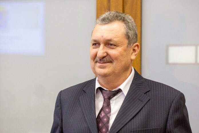 Главный инженер водоканала Ю. Левин награжден почетным знаком