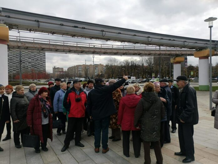 Выставку «Россия» на ВДНХ посетили подольские ветераны