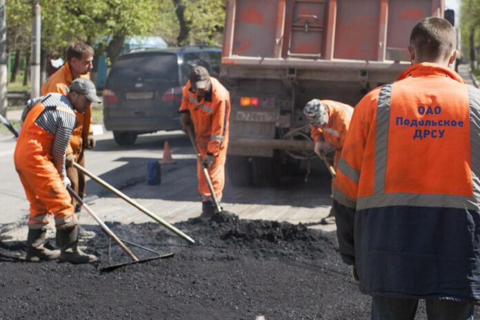 Завершается первый этап ямочного ремонта во дворах округа