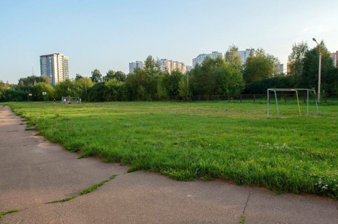 Проводится опрос по использованию участка на Октябрьском проспекте в Подольске