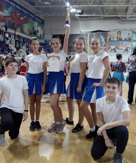 Команда чирлидинга из лицея №23 успешно выступила на областном фитнес-фестивале во Фрязино
