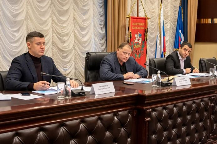 Очередной штаб сегодня прошёл под руководством вице-губернатора Евгения Хромушина