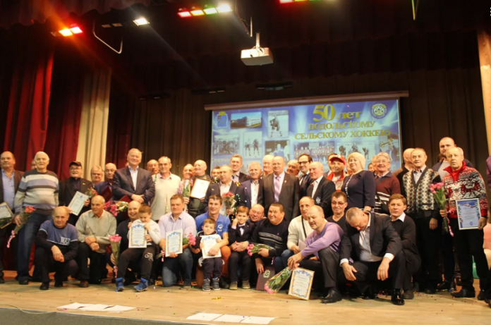 50-летие сельского хоккея